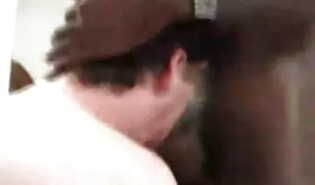 Porno con tetas grandes policia peru xxx en el patio trasero