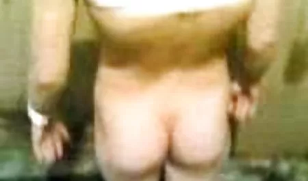 Sexo con la oscuridad de la belleza en las medias videos pornos en el peru de Aisha (Aisha)