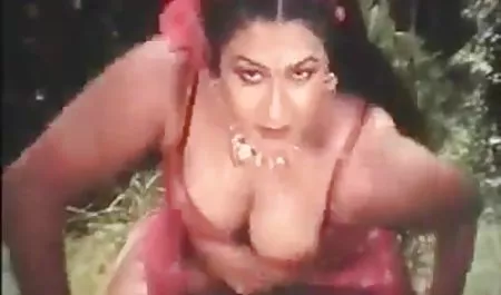 Una niña hermosa con un botín xxnx peru